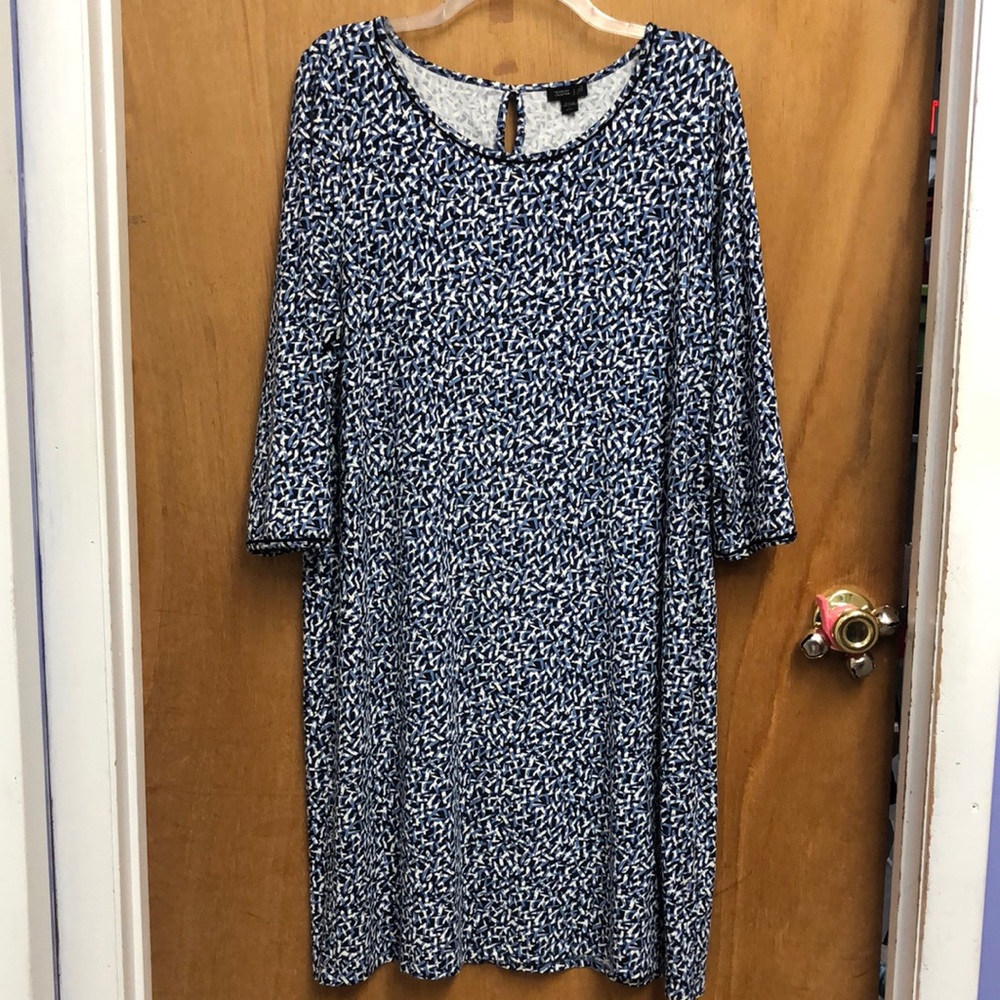 J. Jill Blue and White Long Sleeve Dress with Scoop Neck